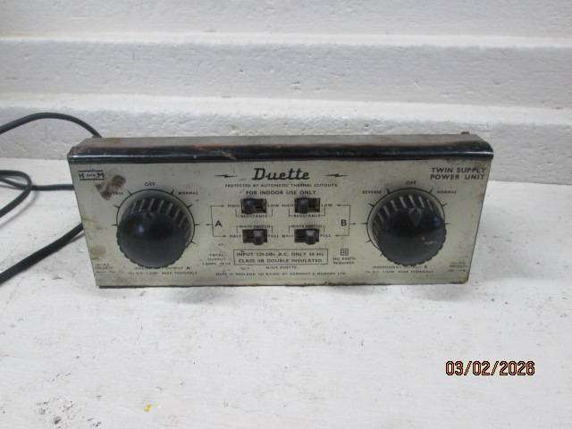 HO / OO SCALE - H&M DUETTE - TWIN CONTROLLER