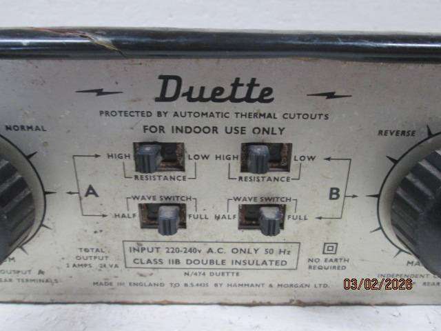 HO / OO SCALE - H&M DUETTE - TWIN CONTROLLER