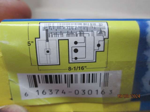 N SCALE - WALTHERS - NORTH ISLAND REFINERY - BOXED