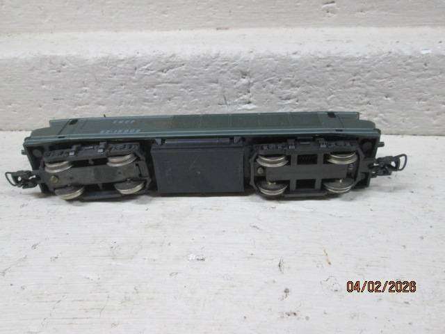 HO SCALE - LIMA - SNCF - DARK GREEN ELECTRIC LOCOMOTIVE