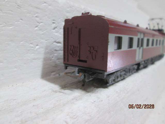 HO SCALE - LIMA - SAR - POWERED SUB-URBAN LOCOMOTIVE - BOXED