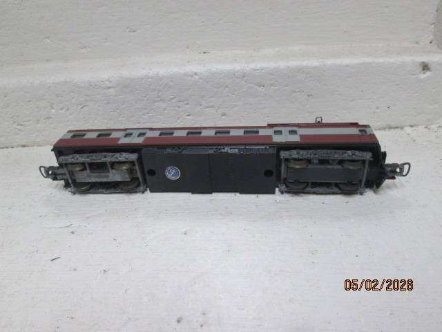 HO SCALE - LIMA - SAR - POWERED SUB-URBAN LOCOMOTIVE - BOXED