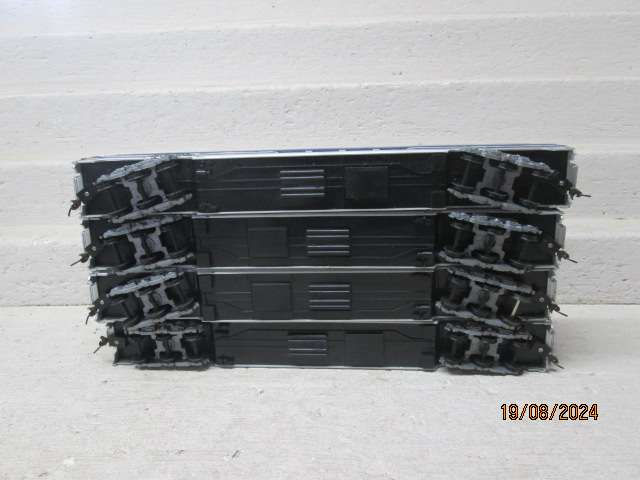 HO SCALE - BACHMANN - McKINLEY EXPLORER - PASSENGER COACHES - X4