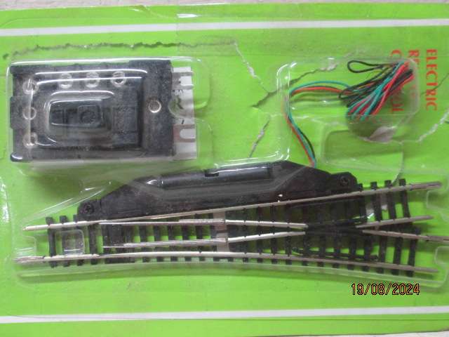 N SCALE - MODEL POWER - RIGHT HAND ELECTRIC POINT - BOXED