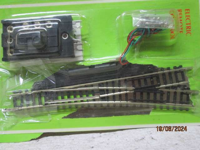 N SCALE - MODEL POWER - RIGHT HAND ELECTRIC POINT - BOXED