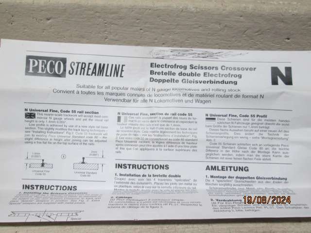 N SCALE - PECO - ELECTRO FROG SCISSORS CROSSOVER