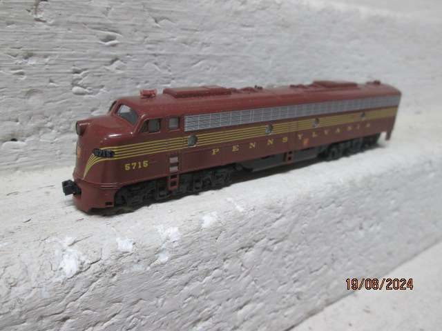 N SCALE - KATO - E8-9A PPR DIESEL LOCOMOTIVE - BOXED