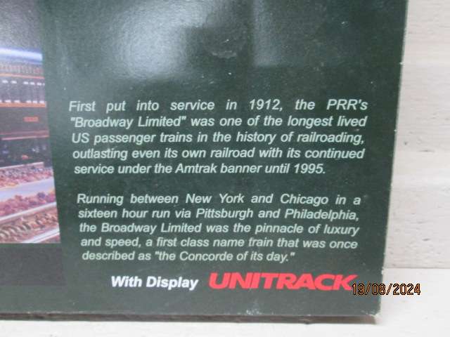 N SCALE - KATO - PENSYLVANNIA PASSENGER COACH SET OF X10  BOXED