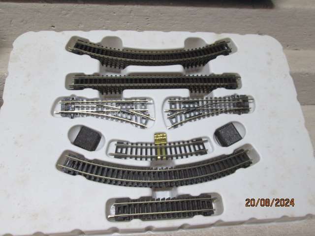 N SCALE - PECO - STARTER TRACK SET - INCLUDING PLAN BOOK - BOXED