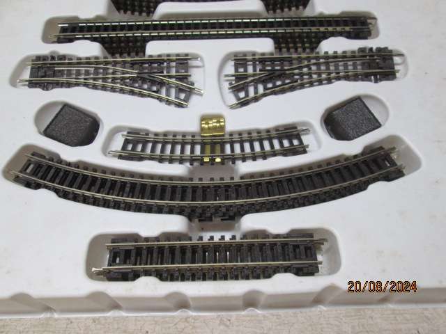N SCALE - PECO - STARTER TRACK SET - INCLUDING PLAN BOOK - BOXED