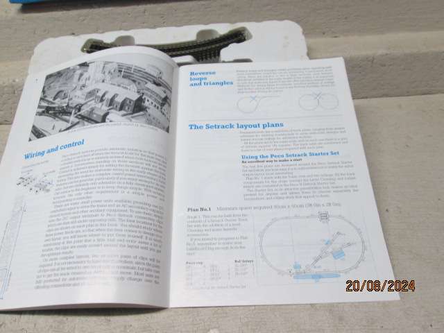 N SCALE - PECO - STARTER TRACK SET - INCLUDING PLAN BOOK - BOXED
