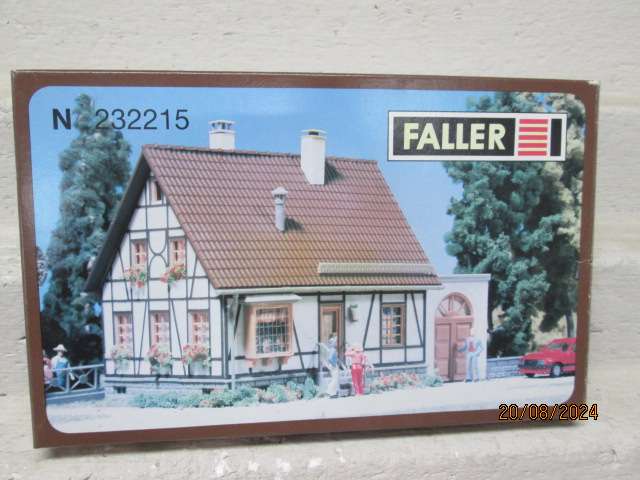 N SCALE - FALLER - TIMBERED HOUSE WITH GARAGE- BOXED