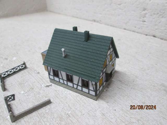 N SCALE - FALLER - TIMBERED HOUSE WITH GARAGE- BOXED