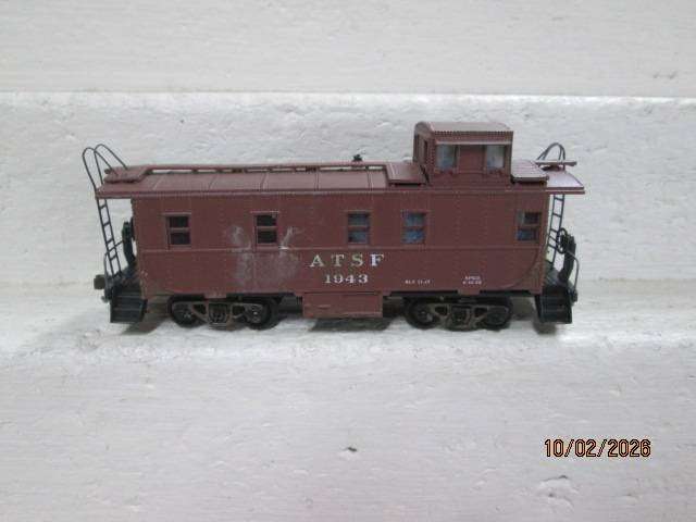 HO SCALE - ATHEARN - SANTE FE CABOOSE - BOXED