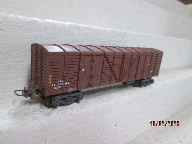 HO SCALE - LIMA - SAR - BROWN OZ BOX CAR - BOXED