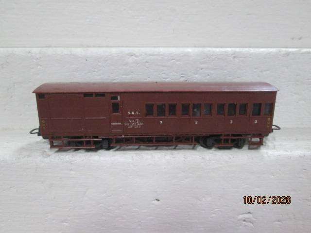 HO SCALE - LIMA - SAR - V8 GAURDS VAN - BOXED