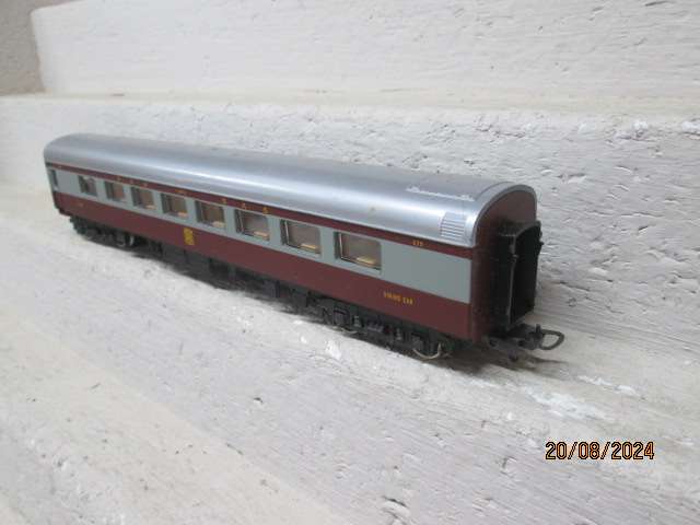 HO SCALE - LIMA - SAR - TRANSKAROO DINING CAR - BOXED