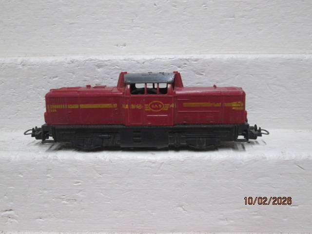 HO SCALE- LIMA - SAR - BROWN DIESEL LOCOMOTIVE - DUMMY