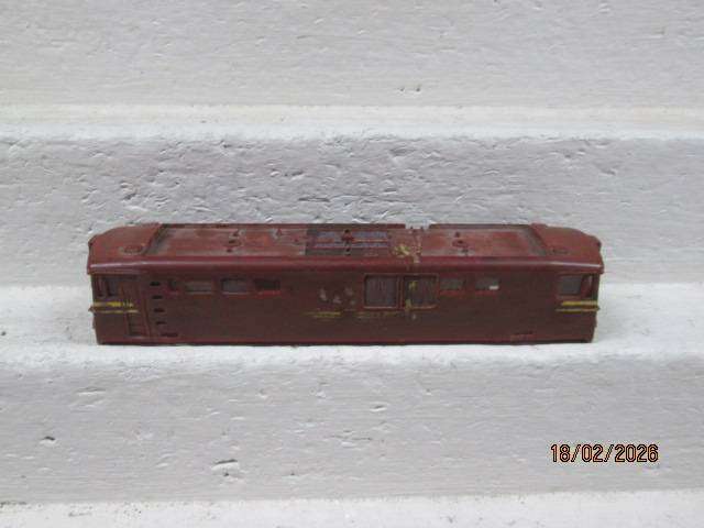 HO SCALE- LIFELIKE - SAR - 6E BROWN BODY SHELL ONLY