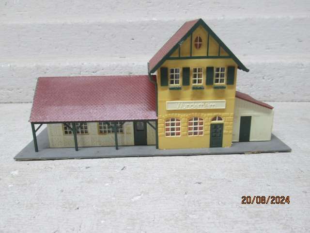 HO SCALE - STATION BUILDING