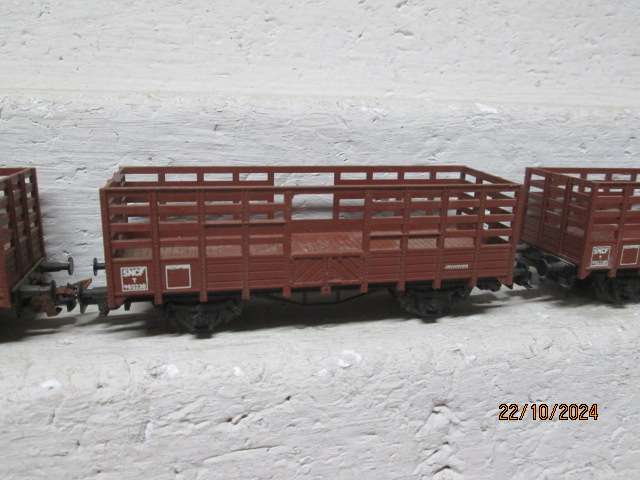 HO SCALE - LILLIPUT - SNCF CATTLE CARS - X3