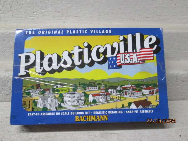 HO SCALE - BACHMANN - SIGNAL BRIDGE - KIT - BOXED