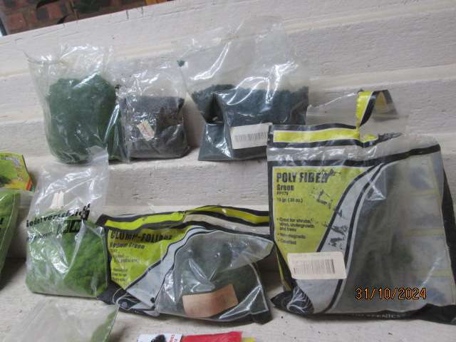 HO SCALE - LARGE AMOUNT OF SCENERY MATERIAL