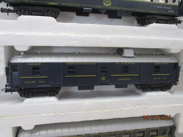 HO SCALE - LIMA - ORIENT EXPRESS - COACHES - X5 - BOXED