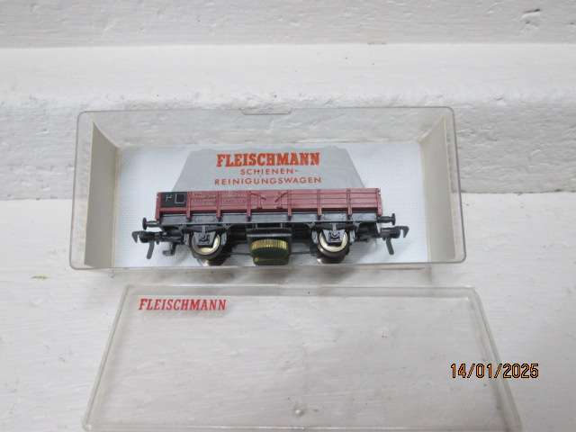 HO SCALE - FLEISCHMANN - TRACK CLEANER WAGON - BOXED