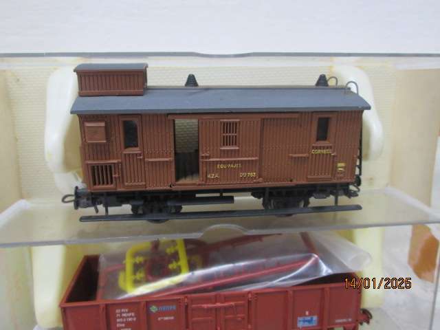 HO SCALE - ELECTROTREN - X3 WAGONS - BOXED