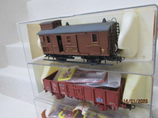 HO SCALE - ELECTROTREN - X3 WAGONS - BOXED