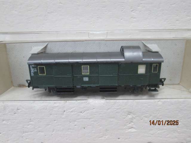 HO SCALE - FLEISCHMANN - DB BAGGAGE CAR - BOXED