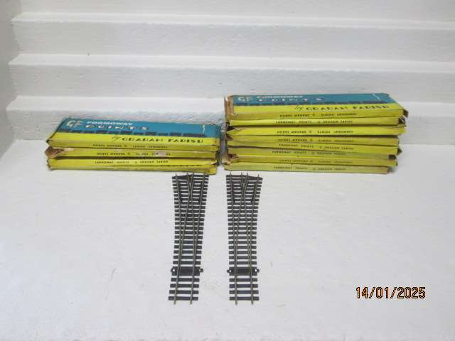 HO / OO SCALE - GRAHAM FARISH POINTS - X14 - BOXED