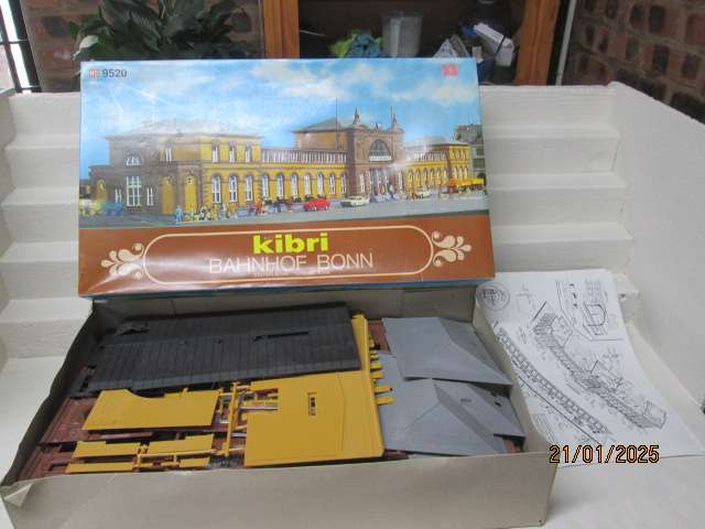 HO SCALE - KIBRI - LARGE BAHNHOF BONN STATION - KIT -  BOXED NO.9520