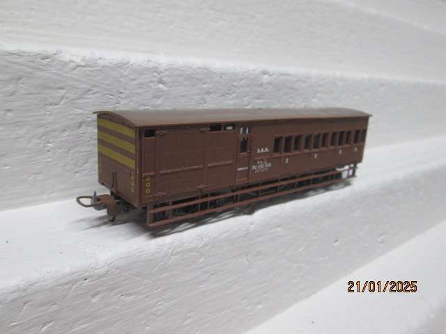 HO SCALE - LIMA - SAR- V8 GUARDS VAN