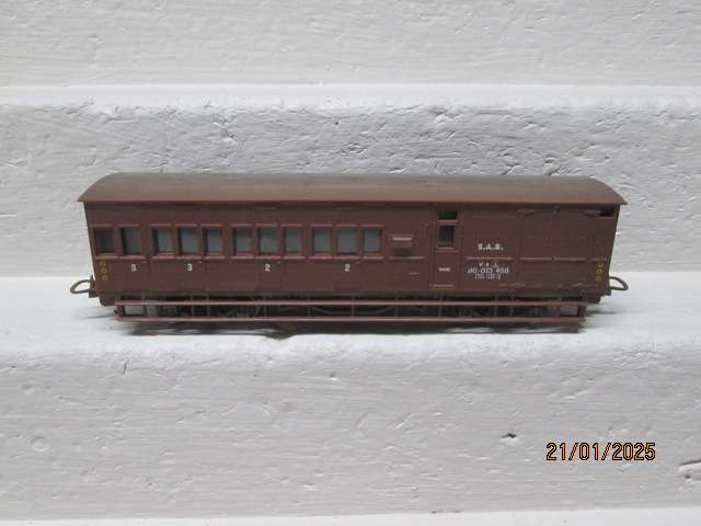 HO SCALE - LIMA - SAR- V8 GUARDS VAN