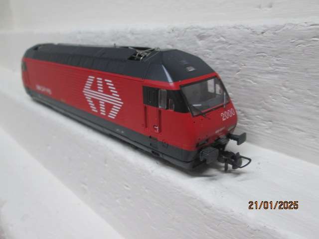 HO SCALE - ROCO - RED SBB CFF FFS ELECTRIC LOCOMOTIVE - BOXED