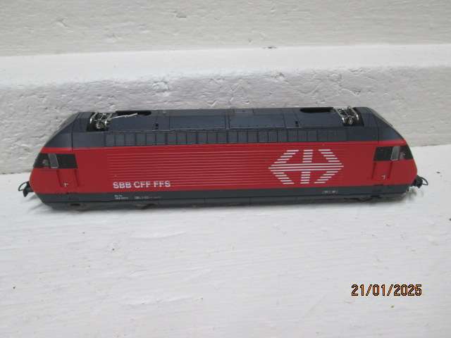 HO SCALE - ROCO - RED SBB CFF FFS ELECTRIC LOCOMOTIVE - BOXED