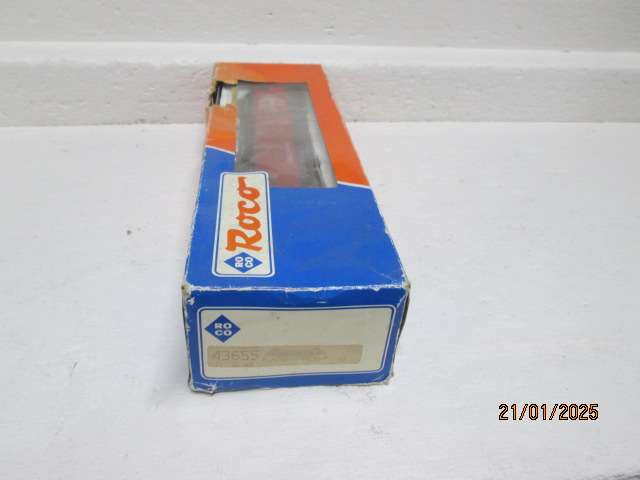 HO SCALE - ROCO - RED SBB CFF FFS ELECTRIC LOCOMOTIVE - BOXED