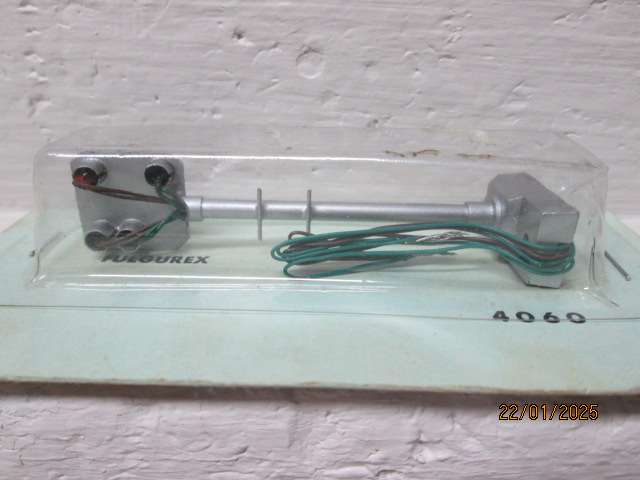 HO SCALE - FULGUREX - ELECTRIC RAIL SIGNAL - NO.4060 - BOXED