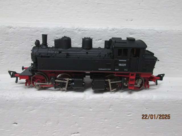 HO SCALE - RIVEROSSI - BLACK 0-4-4-0 STEAM LOCOMOTIVE - BOXED