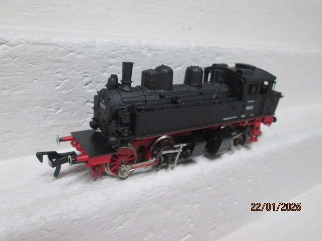 HO SCALE - RIVEROSSI - BLACK 0-4-4-0 STEAM LOCOMOTIVE - BOXED