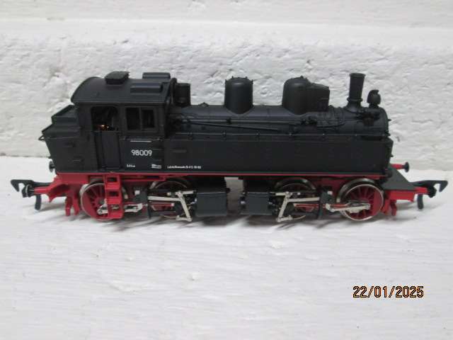 HO SCALE - RIVEROSSI - BLACK 0-4-4-0 STEAM LOCOMOTIVE - BOXED