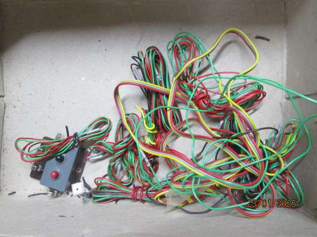 HO /OO SCALE - HORNBY TRIANG POINT SWITCHES - X13