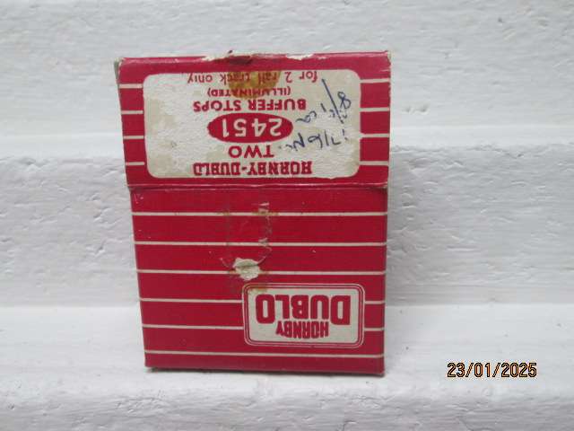 OO SCALE - HORNBY DUBLO - BUFFER STOPS - X5