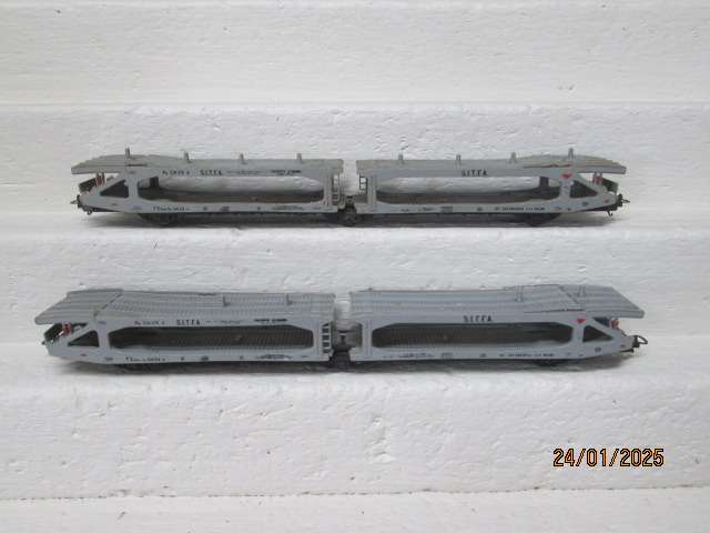 HO SCALE- LIMA - FS ARTICULATED CAR CARRIER - X2