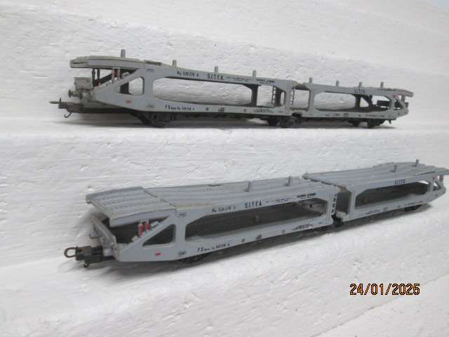 HO SCALE- LIMA - FS ARTICULATED CAR CARRIER - X2