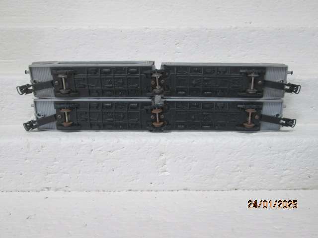 HO SCALE- LIMA - FS ARTICULATED CAR CARRIER - X2