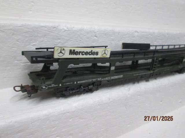 HO SCALE - LIMA - MERCEDES - LONG CAR CARRIER