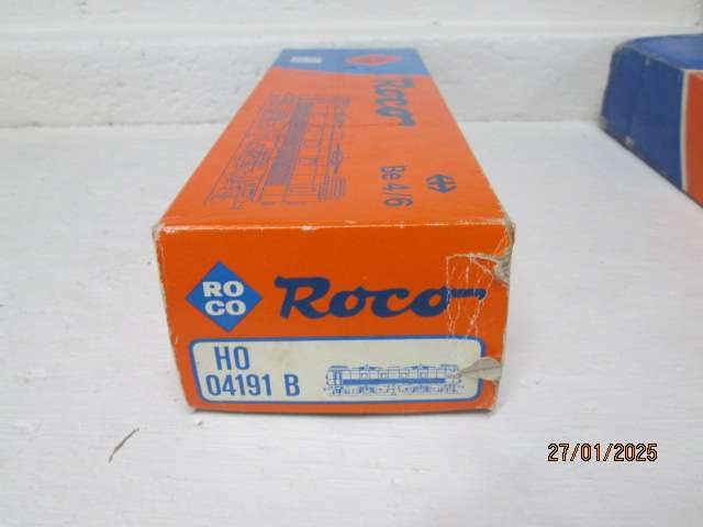HO SCALE - ROCO - BROWN ELECTRIC LOCOMOTIVE - BOXED